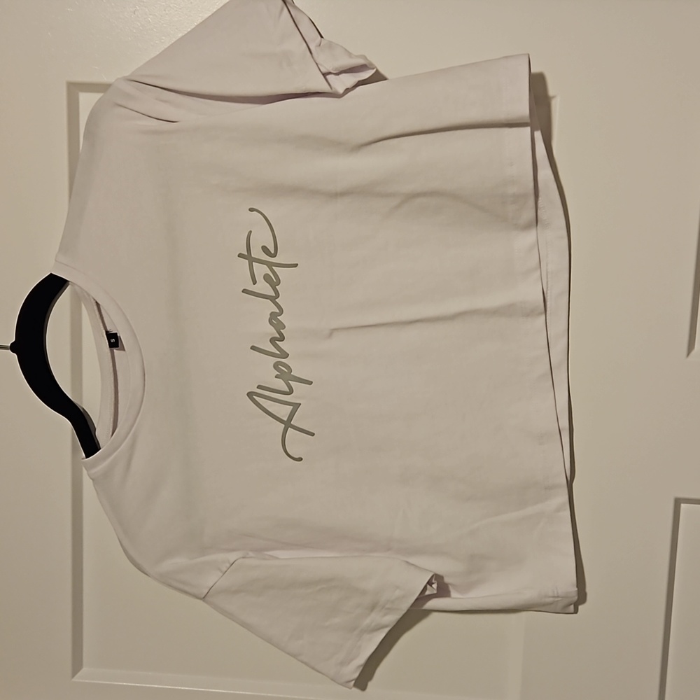 Alphalete Crop Top